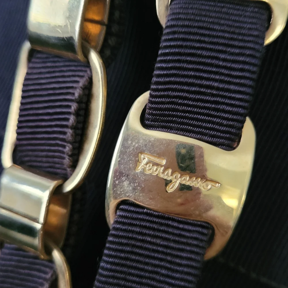 Salvatore Ferragamo Vintage Gancini Vara Chain Shoulder Bag - Picture 7 of 14